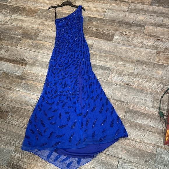 Primavera Formal Prom Dress - Picture 4 of 15